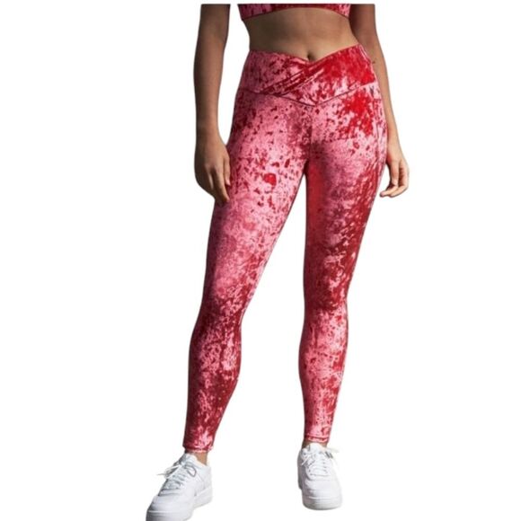 Fabletics Cross Over High Waist Crushed Velour Leggings Pockets Size Small NWT - Picture 2 of 9